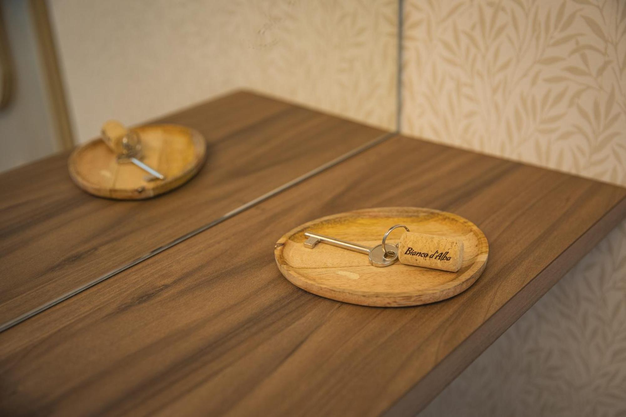Palazzo Ratti Boutique Rooms Cherasco Exterior photo